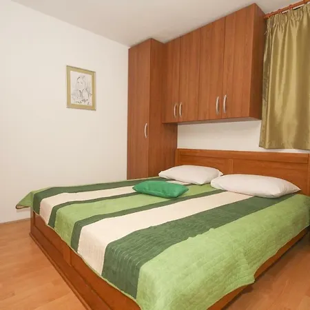With Wifi Guest house 3*
